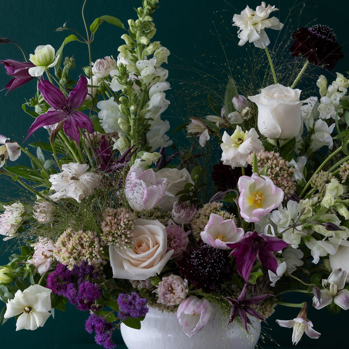 The Adore Centerpiece
