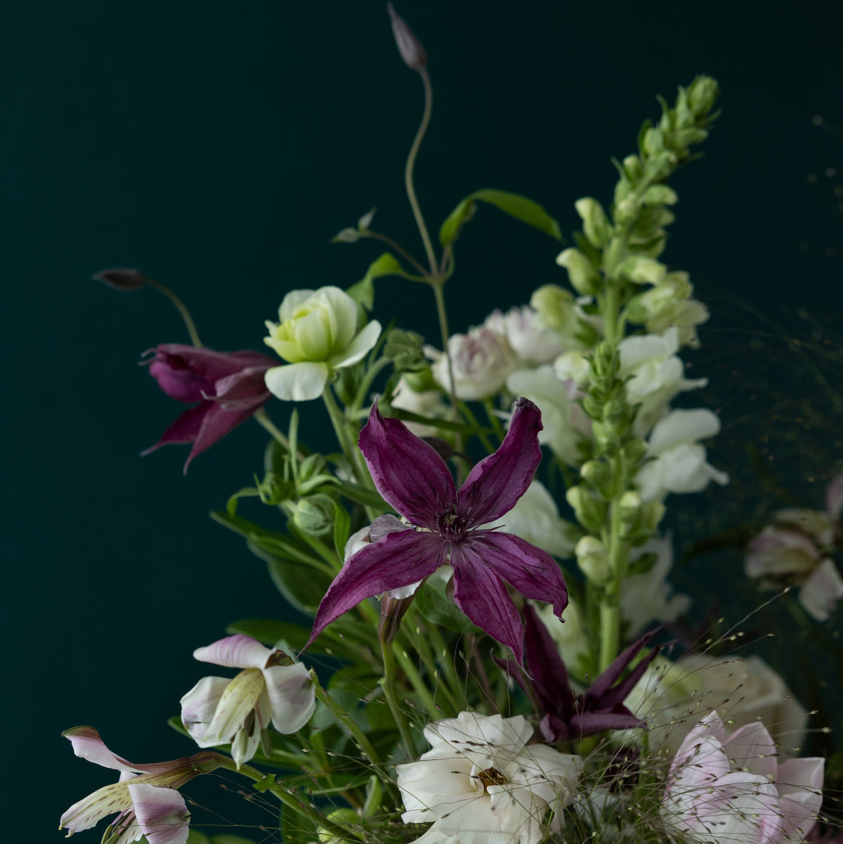 The Adore Centerpiece